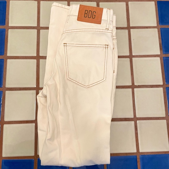 BDG Loose Straight Jean - Picture 3 of 6